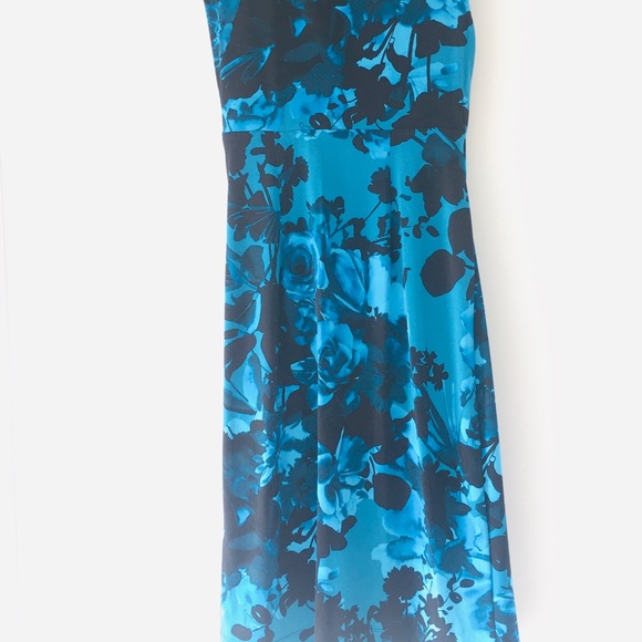 Black and Blue Floral Print Stretch Dress - Picture 3 of 5